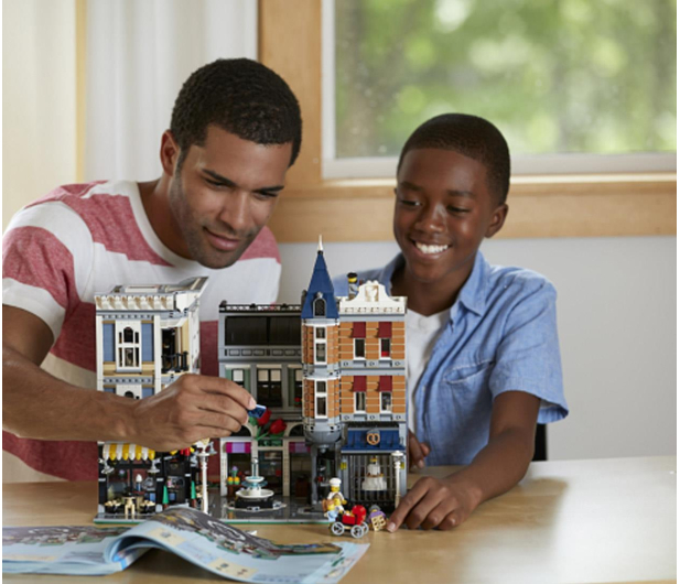 LEGO Creator 10255 Plac Zgromadzeń - 415974 - zdjęcie 9
